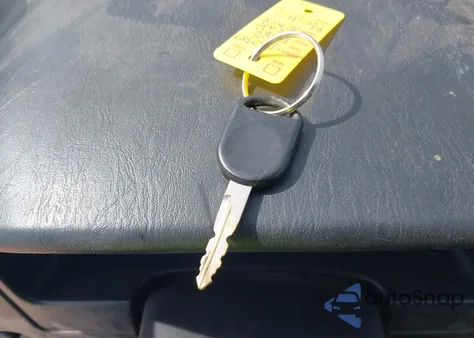 2005 Ford Escape Limited z USA, uszkodzony, nr VIN 1FMCU04125KB02489